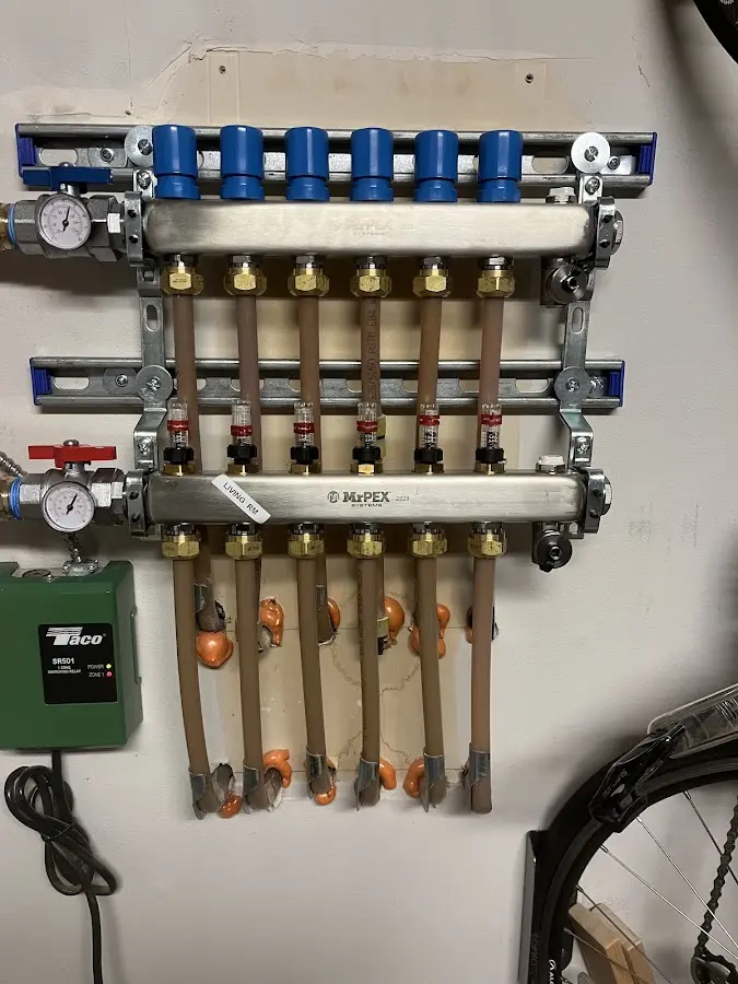 Plumber performing Water Heater Repair at a residential property in Sahuarita