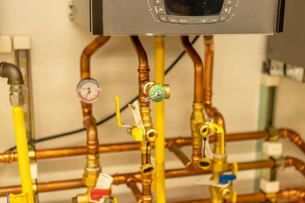 Licensed technician providing Pipe Repair for a homeowner in Sahuarita